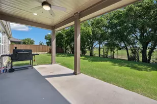 1035 Auburn Dr, Justin, TX 76247 - Photo 21