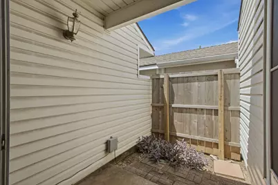 840 Creekside Drive, Lewisville, TX 75067 - Photo 27