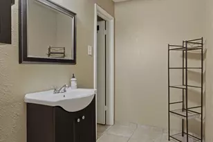 840 Creekside Dr, Lewisville, TX 75067 - Photo 25