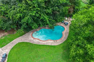 2810 Tanglewood Dr, Commerce, TX 75428 - Photo 5