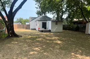 206 W 6th St, Irving, TX 75060 - Photo 23