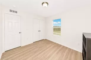 1913 Winding Crk Wy, Denton, TX 76208 - Photo 35