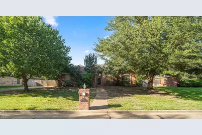 1005 Cheyenne Trail, Hewitt, TX 76643 - Photo 1