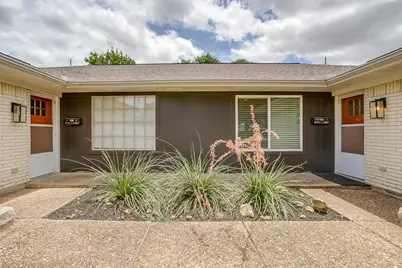 4761 Fieldcrest Drive, Fort Worth, TX 76109 - Photo 3