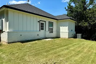 819 Arkansas River Dr, Granbury, TX 76048 - Photo 15