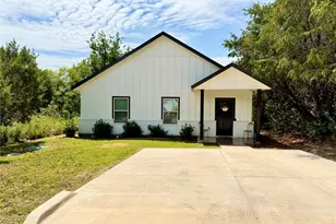 819 Arkansas River Dr, Granbury, TX 76048 - Photo 1