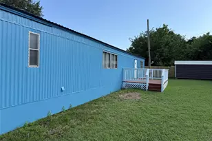 242 Cobb Ave, Van Alstyne, TX 75495 - Photo 9