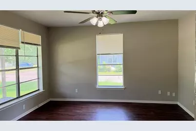 1000 N 20th Street, Corsicana, TX 75110 - Photo 3