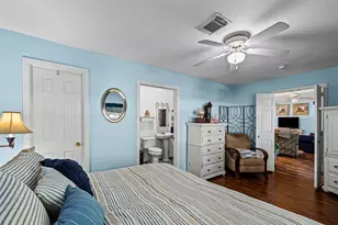 4517 Wildwood Cir, Granbury, TX 76049 - Photo 11