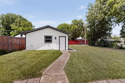 813 Travis Street, Garland, TX 75040 - Photo 35