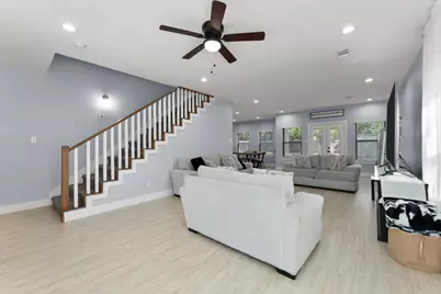 2227 Frank Henderson Jr Drive, Dallas, TX 75216 - Photo 3