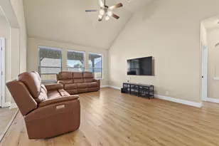 223 Thompson Dr, Van Alstyne, TX 75495 - Photo 15