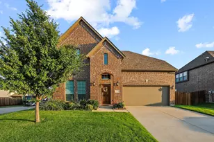 223 Thompson Dr, Van Alstyne, TX 75495 - Photo 1