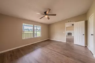 153 Clay Ct, Springtown, TX 76082 - Photo 21