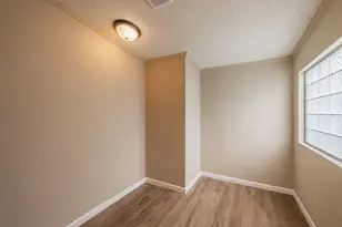 153 Clay Ct, Springtown, TX 76082 - Photo 23