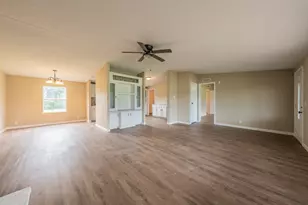 153 Clay Ct, Springtown, TX 76082 - Photo 9