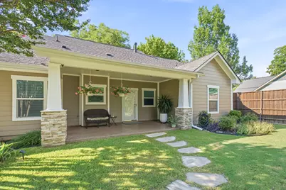 321 W Jefferson Street, Van Alstyne, TX 75495 - Photo 3