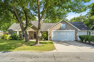 321 W Jefferson St, Van Alstyne, TX 75495 - Photo 1