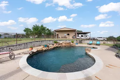 4515 E Renfro Street, Alvarado, TX 76009 - Photo 7