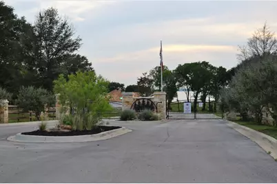 551 Shoreline Drive, Mabank, TX 75143 - Photo 15