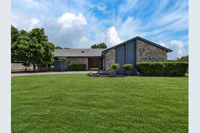 7733 Woodside Hill, Fort Worth, TX 76179 - Photo 3