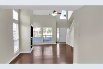 517 Las Cruces Drive, Irving, TX 75063 - Photo 5