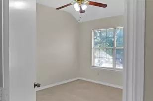 517 Las Cruces Dr, Irving, TX 75063 - Photo 21