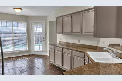 517 Las Cruces Drive, Irving, TX 75063 - Photo 7