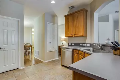 2808 Cypress Point Drive, McKinney, TX 75072 - Photo 9