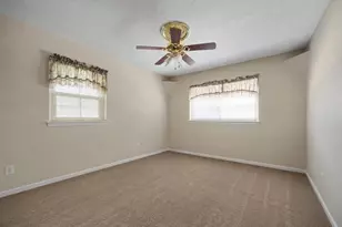 501 Simmons Dr, Euless, TX 76040 - Photo 9