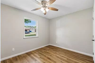 902 Melanie Lane, Keene, TX 76059 - Photo 25