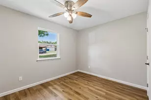 902 Melanie Ln, Keene, TX 76059 - Photo 25