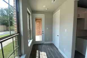 801 Ponds Edge Ln, Euless, TX 76040 - Photo 11