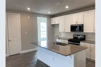 801 Ponds Edge Lane, Euless, TX 76040 - Photo 7