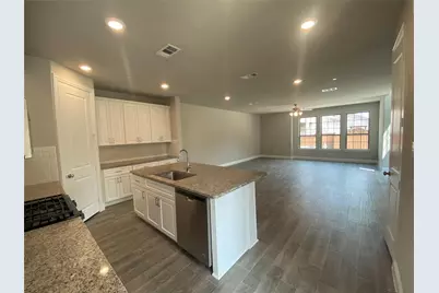 801 Ponds Edge Lane, Euless, TX 76040 - Photo 9