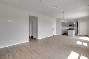 10508 Ruffin Dr, Fort Worth, TX 76131 - Photo 3