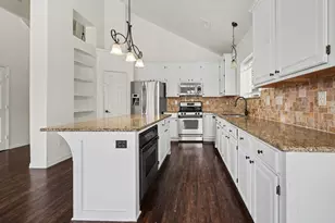 2221 Pittner Ln, Plano, TX 75025 - Photo 13