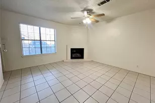 929 W Hickory St, Denton, TX 76201 - Photo 3