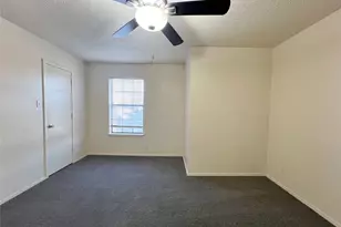 929 W Hickory St, Denton, TX 76201 - Photo 9