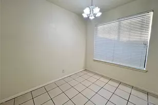929 W Hickory St, Denton, TX 76201 - Photo 5