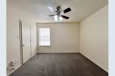 929 W Hickory Street #A14, Denton, TX 76201 - Photo 7