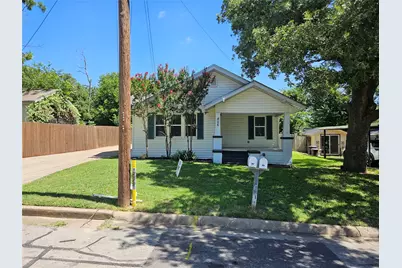 806 W Spring Street, Weatherford, TX 76086 - Photo 1