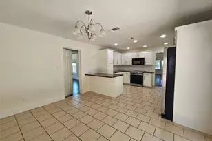 806 W Spring St, Weatherford, TX 76086 - Photo 9