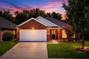 1745 Duck Cove Dr, Aubrey, TX 76227 - Photo 1