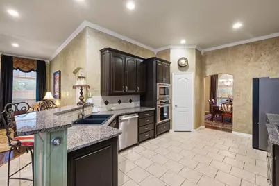 8945 Kingston Court, North Richland Hills, TX 76182 - Photo 9