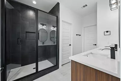 3445 Sanjeev Drive, Irving, TX 75060 - Photo 5