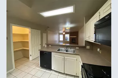3241 Lexington Drive, Tyler, TX 75701 - Photo 7