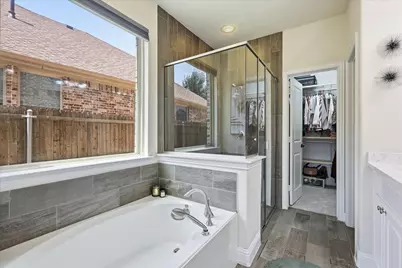 15444 Bluffdale Drive, Fort Worth, TX 76262 - Photo 23