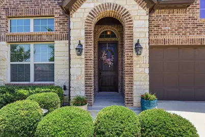 15444 Bluffdale Drive, Fort Worth, TX 76262 - Photo 3