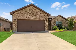 706 Presidio St, Aubrey, TX 76227 - Photo 5